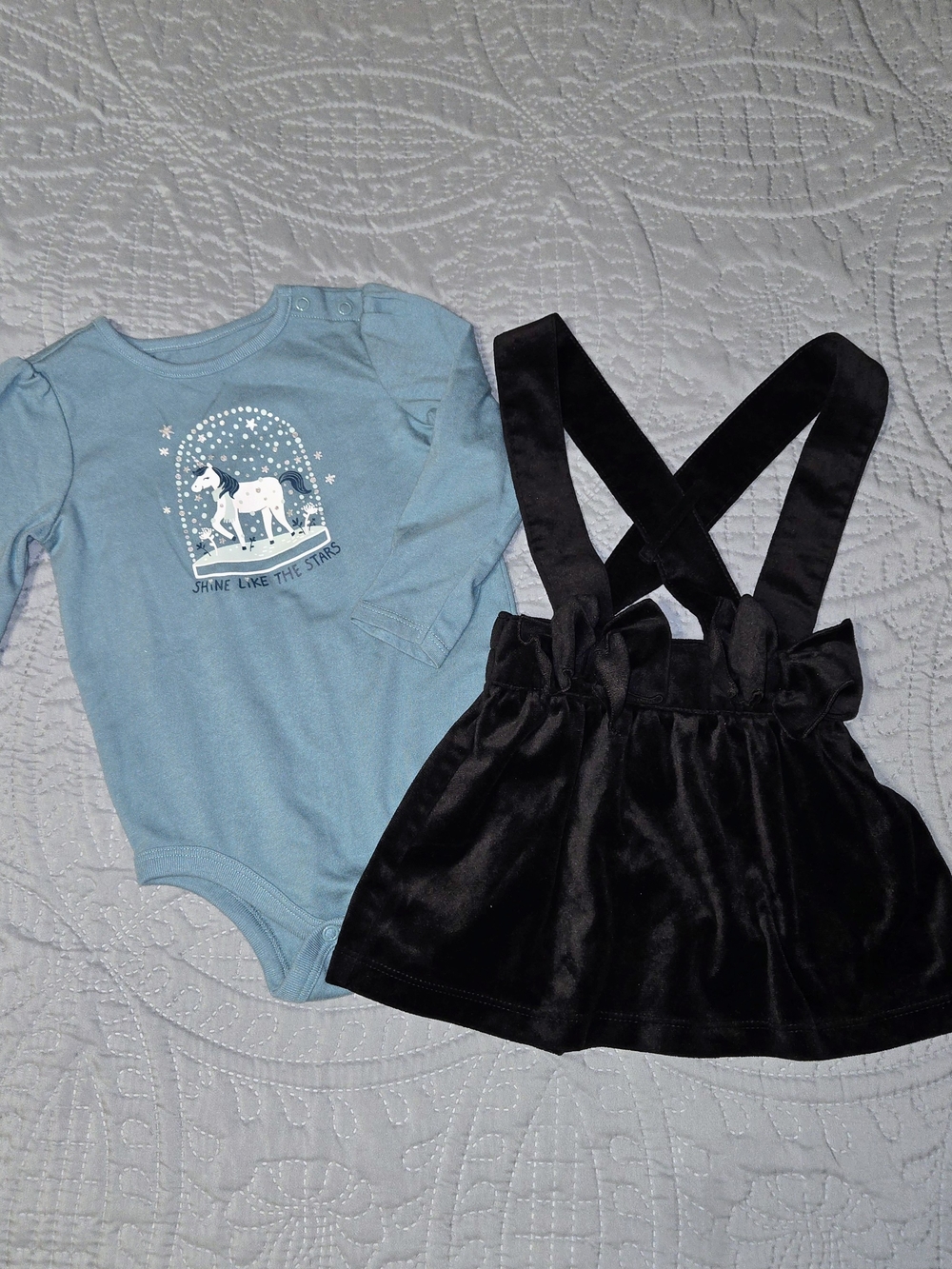 wonder nation Black Velvet Skirt with Bows & Garanimals Unicorn Onesie